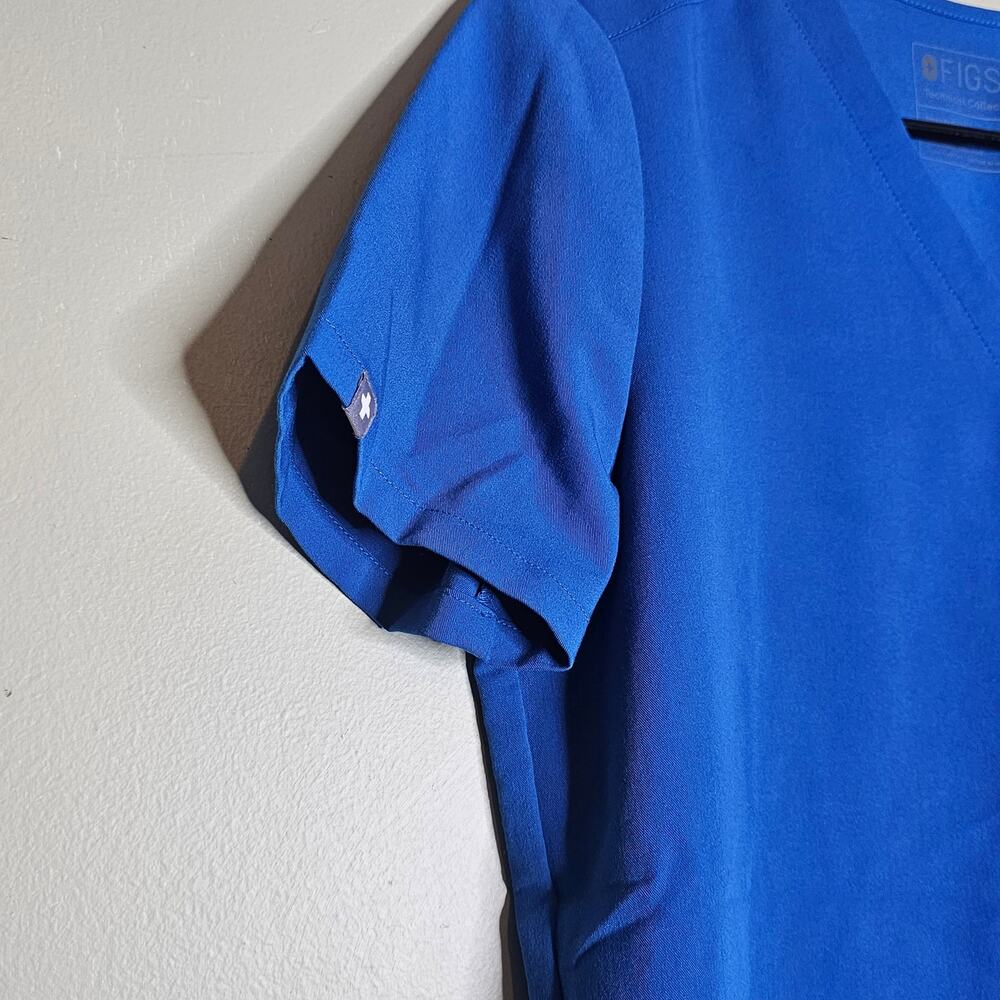 FIGS Technical Collection Catarina One-Pocket Scrub Top Royal Blue Womens Size S - Picture 3 of 7
